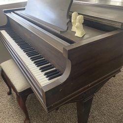 $250 Antique piano