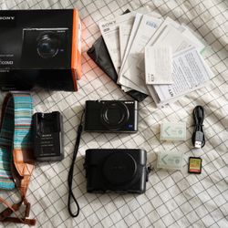Sony DSC-RX100 Mark III with Extras