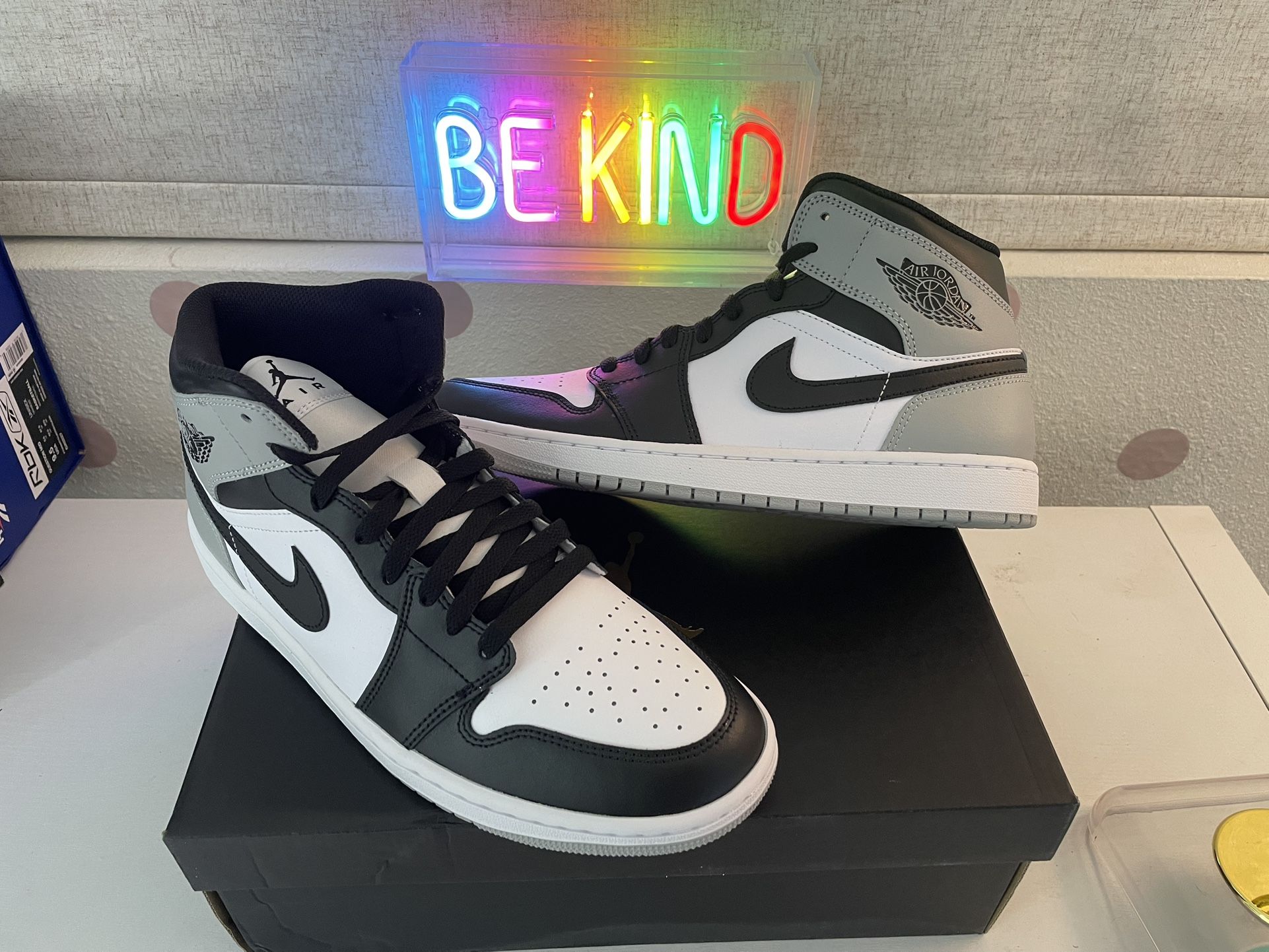 🔥 Air Jordan 1 Mid “Barons” | Size 9.5 🔥