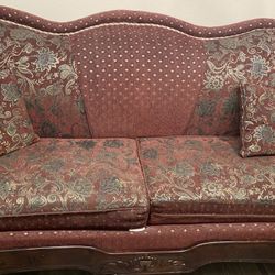 Sofa and loveseat set vintage style