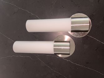 LED Lighting (2) Like New