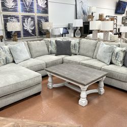 New Large Sectional 🔥🔥 IN STOCK 
