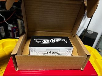Hot Wheels RLC 1948 Chevy Fleetline – Mattel Creations Exclusive (In Hand)