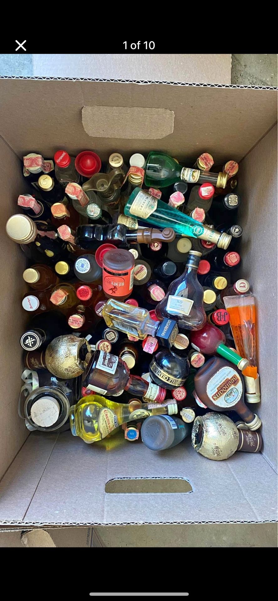 Collectable mini Bottles For Show Only !