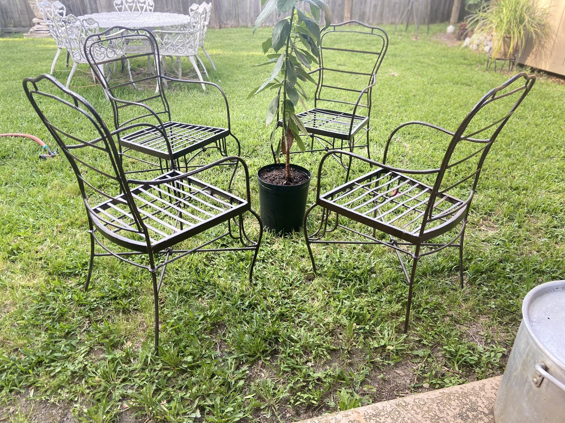 Outdoor heavy duty chairs