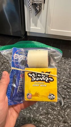 Surf sticky bumps wax and epoxy