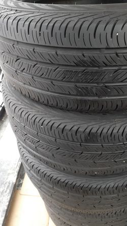 Set of 4 matching tires continental size 235/45R19