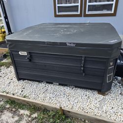 NEW JACUZZI & SPA NEVER USED!!