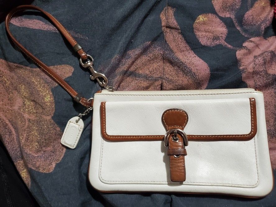 Coach Vintage Wristlet Clutch