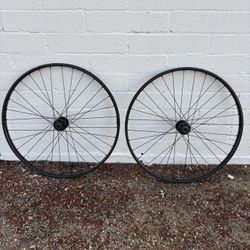 Specialized Hayfield Wheelset  Like New Condition