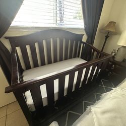 Baby Crib 