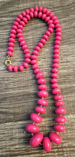 Vintage 80s Hot Pink Lucite Graduated Flying Saucer Bead Necklace Barbiecore Mod