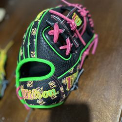 Wilson A2000 Pro-Stock Party Animal Series 11.5 (savanna Banana) 