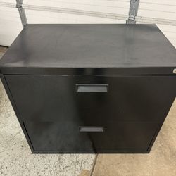 Metal Filing Cabinet. 