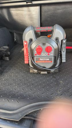700A PEAK BATTERY/ JUMP STARTER