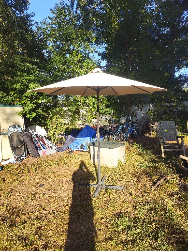 Price Is Firm.. 8 Ft Patio Umbrella