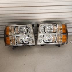2007 To 2013 Chevy Silverado Headlights 