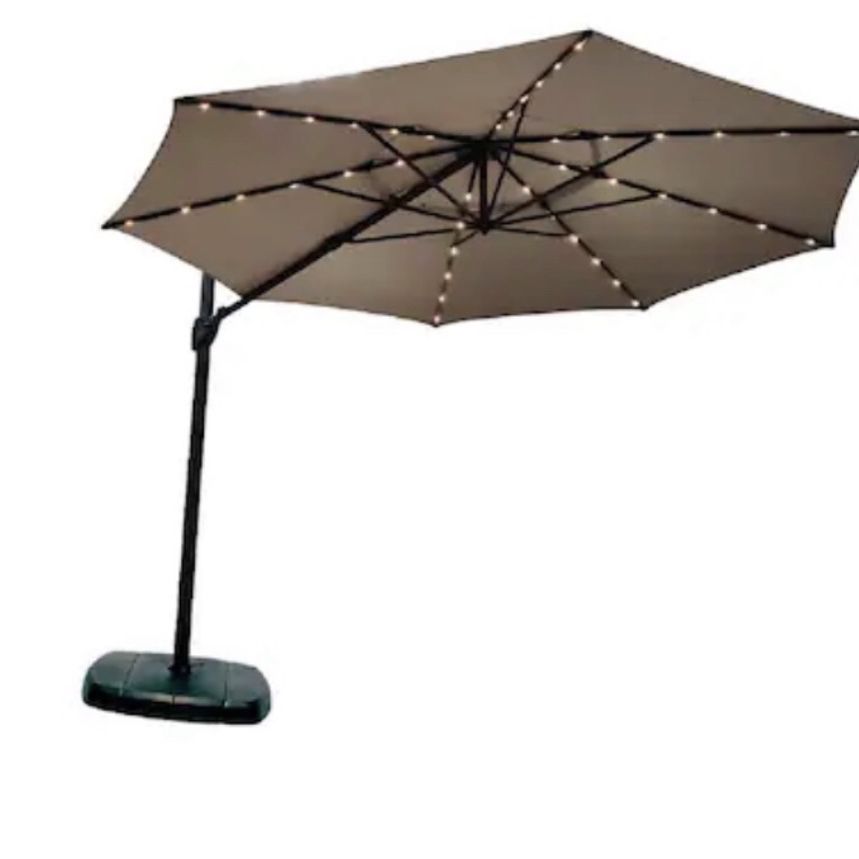 SimplyShade 11-ft Greige Solar Powered Crank Cantilever Patio Umbrella with Base