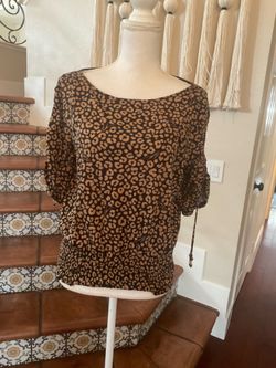 Michael Kors Brown Leopard Print Short Sleeve Blouse, size Large
