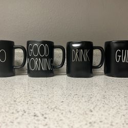 Rae Dunn Mugs ☕️ 🖤