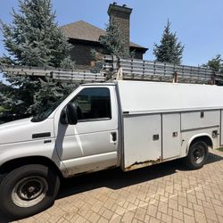 2010 Ford E-350