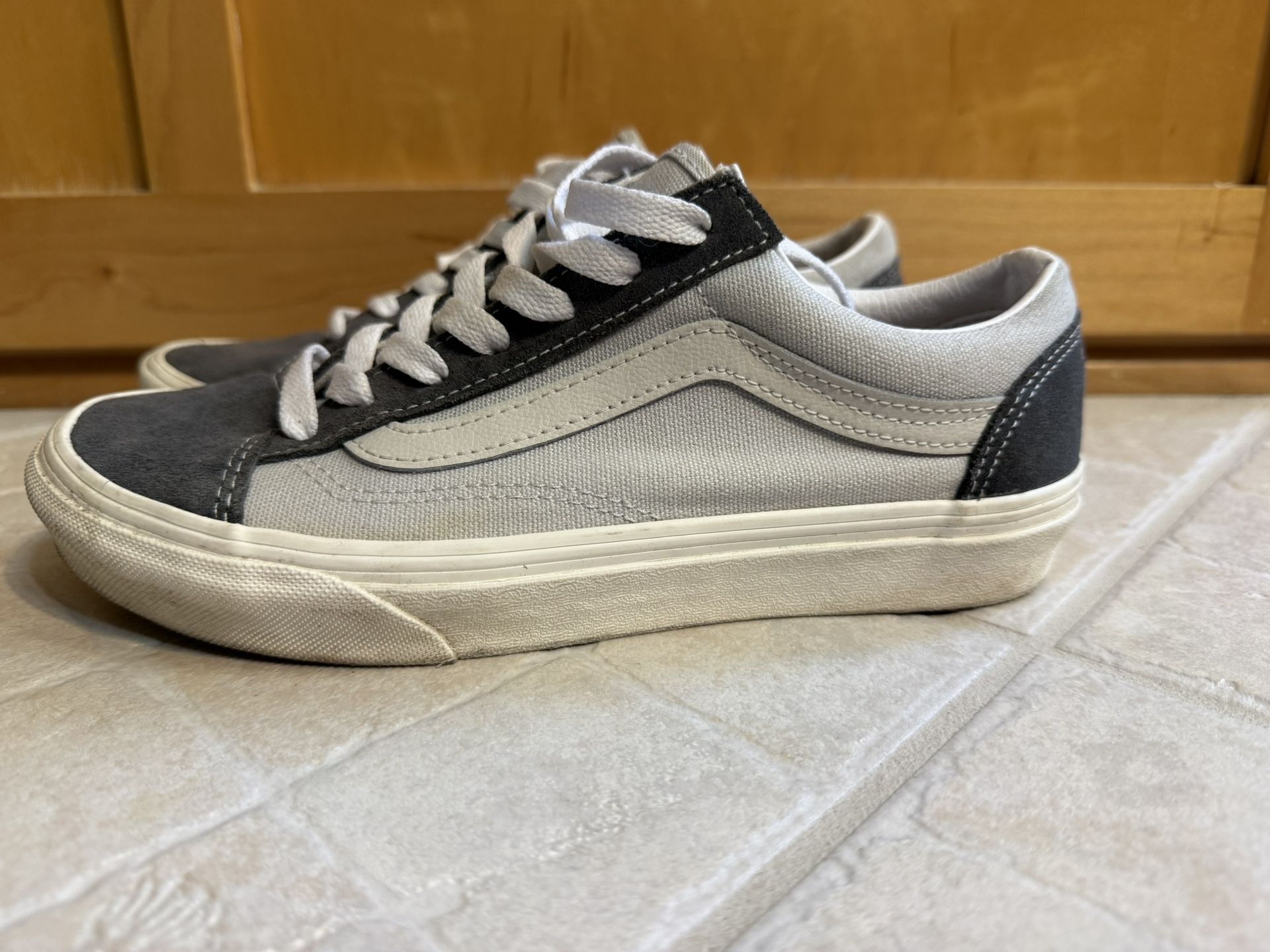 Women’s Vans Grey Size 6.5 