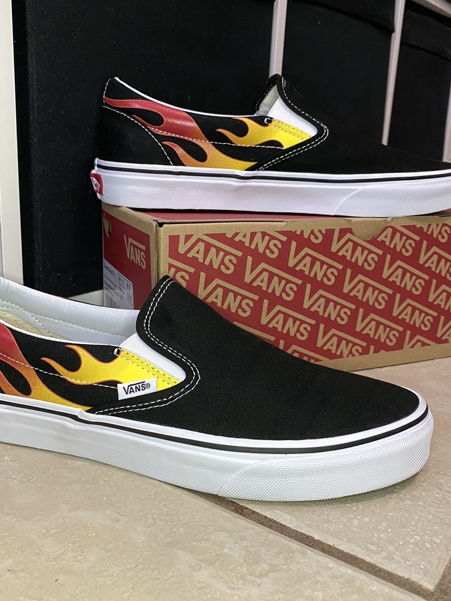 Flame Classic Slip-on Vans