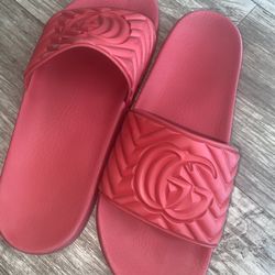 Gucci Flipflops 
