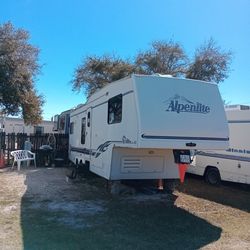 Venta De Camper Con Una Extensión