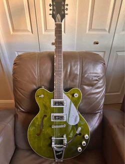 Beautiful Gretsch Rally semihollow guitar