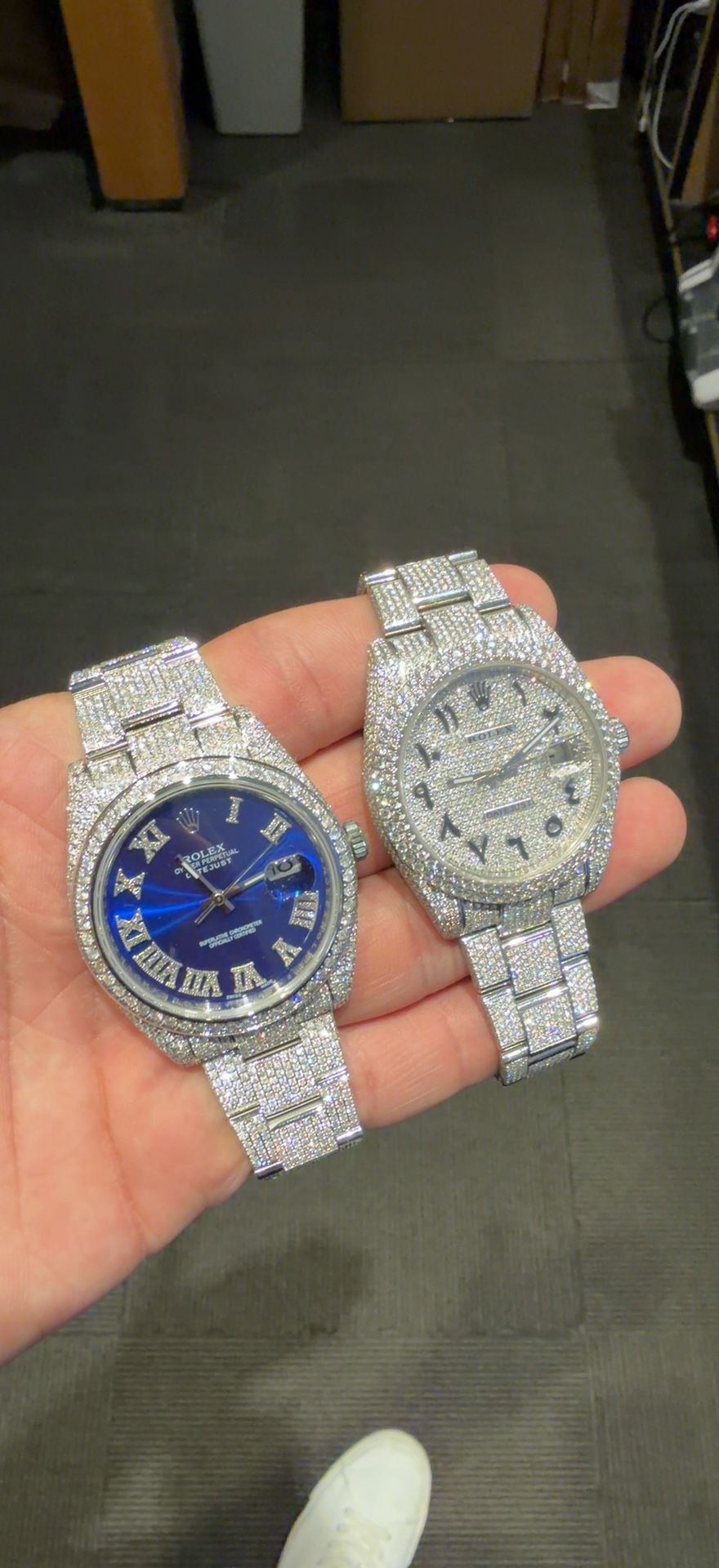 Moissainte watches VVS