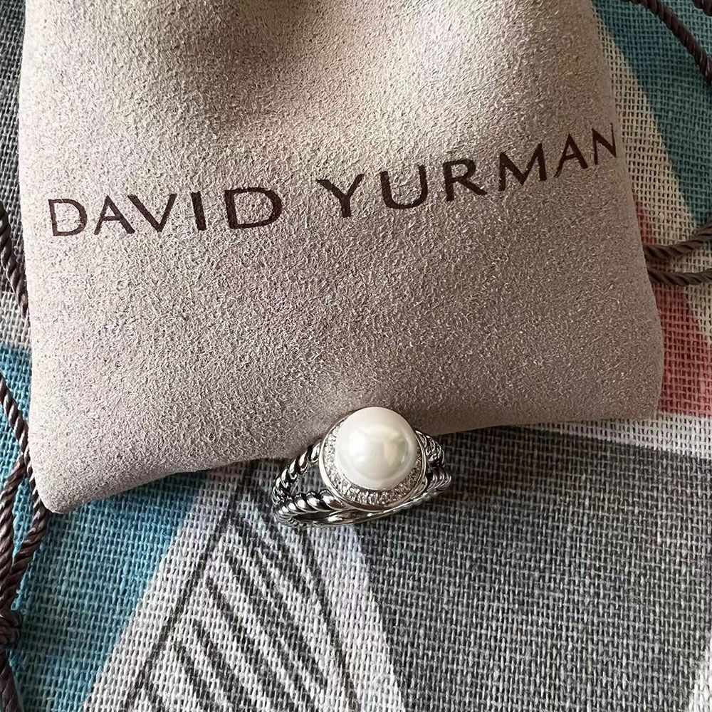 David Yurman Albion Pearl Ring Size 7 in Sterling Silver with Pave iamonds