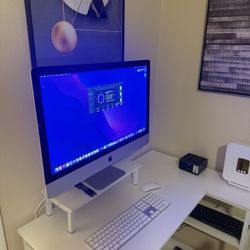 Apple iMac 2020 27 Inch 5k (desktop) and Magic Keyboard 