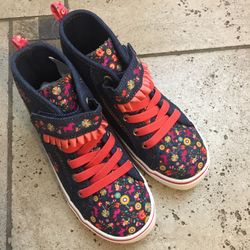 NWT Spirit Girls High-top Sneakers Size 9