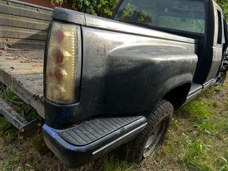 Sportside (step side) bed / Chevy/ GMC 88-99