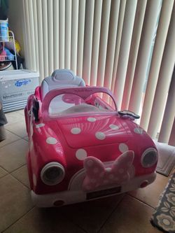 Mickey Mouse Convertible car with battery and charger