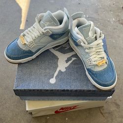 Women’s Size 6 Air Jordan 4 Retro Tex