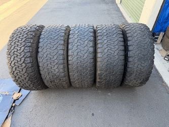 (5) 35x12.50R18 BFG All Terrain Tires