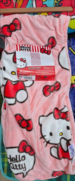 Hello kitty blanket