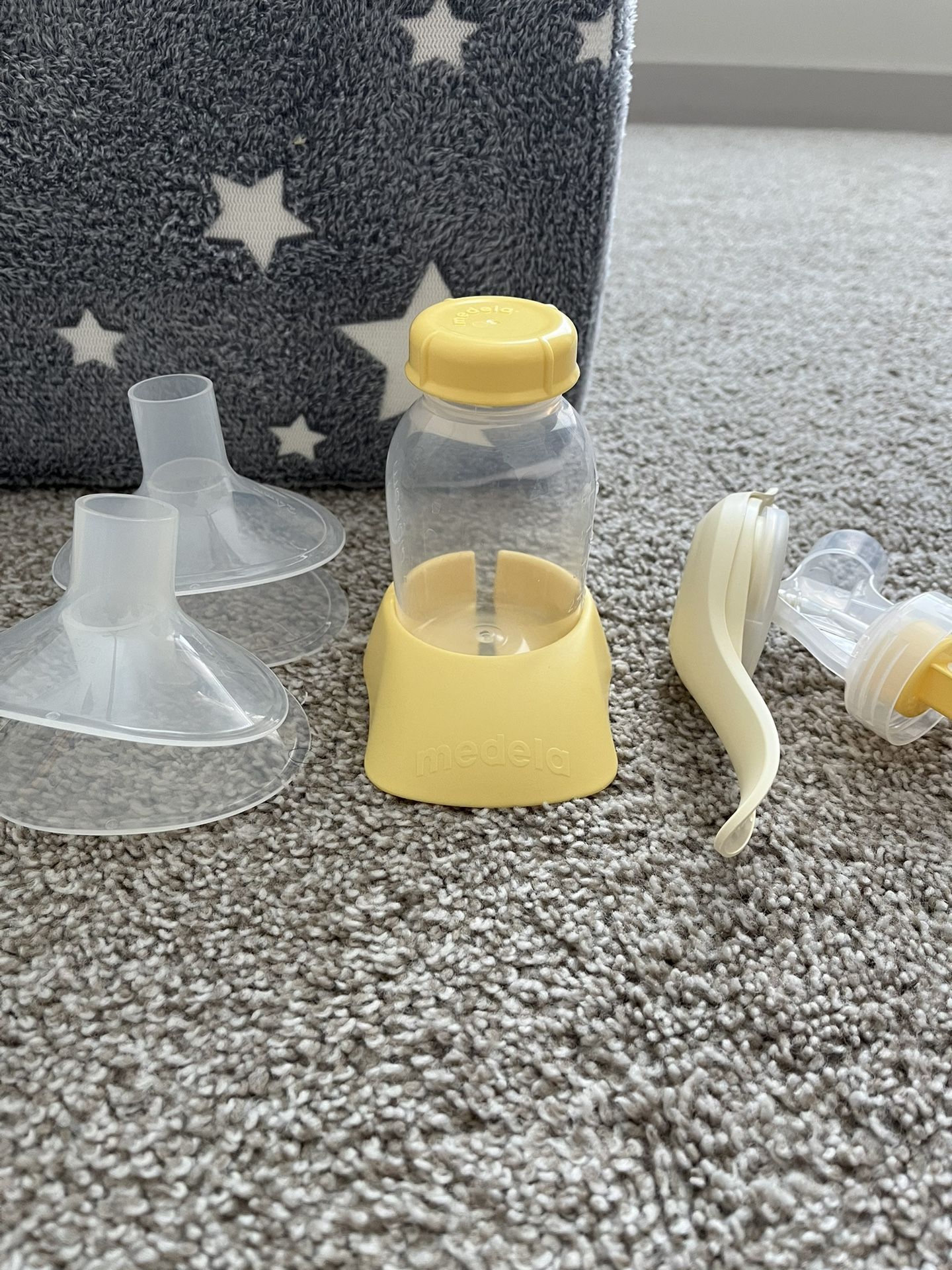 Manual Pump with extra bottles
