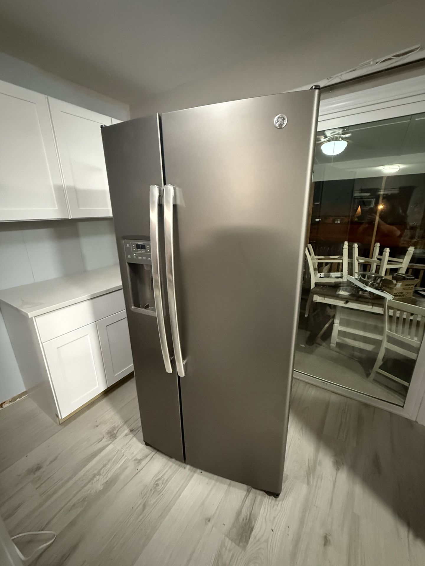 GE Refrigerator