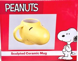 Peanuts sculpted creamsicle mug brand new