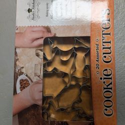 Halloween Cookie Cutters 2 Sets 