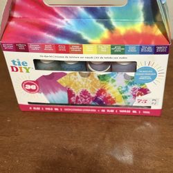 Tie-Dye Kit with 8 Colors- used