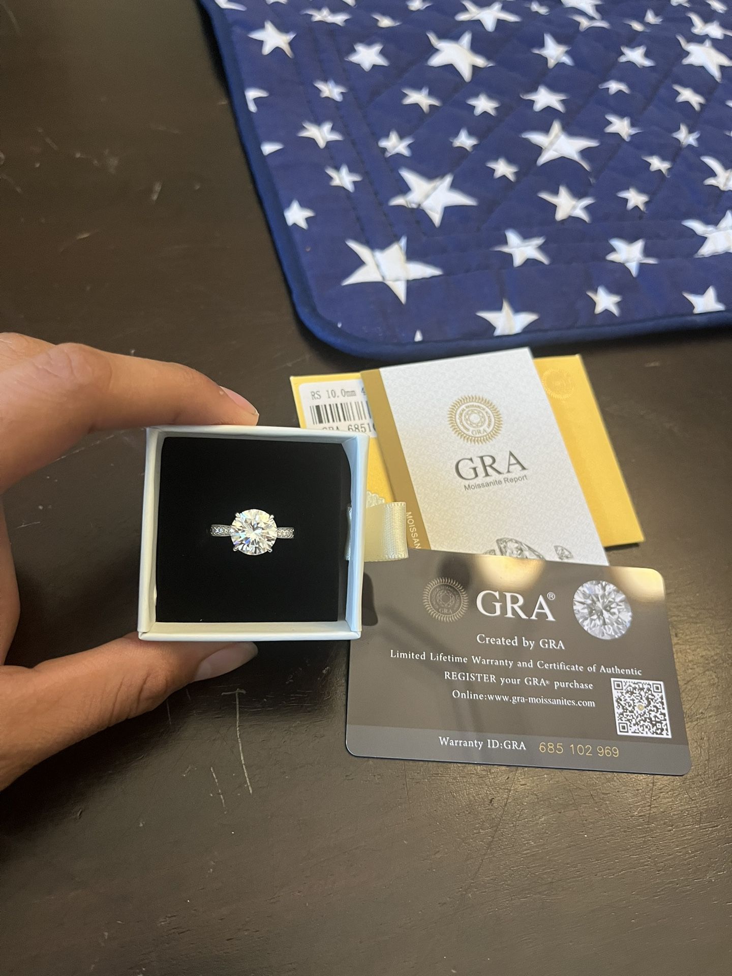 Brand New 4ct Moissanite Ring – Stunning Sparkle