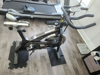 Healthrider H40x Pro Spinning Bike