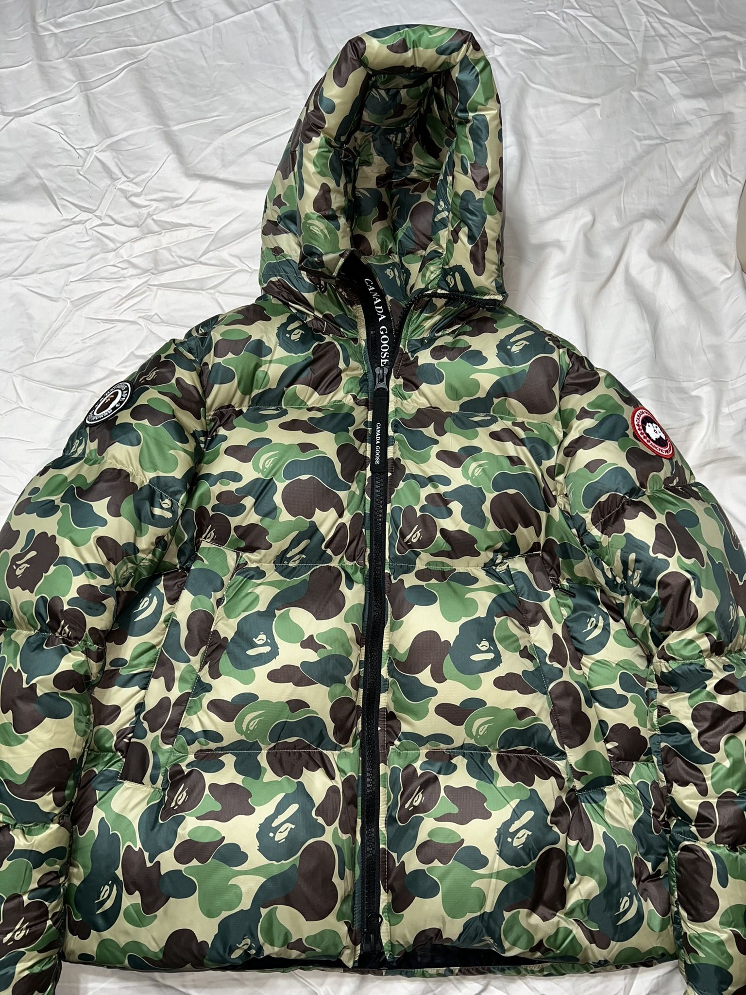 Canada Goose x Bape ABC CAMO CROFTON PUFFER (size Large)