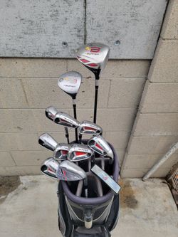Taylormade Burner Superlaunch Golf Club Set Right Handed W/Nike Stand Bag