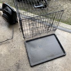 Dog kennal. Folds away flat. 2-door Small