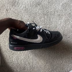 Nike SB dunk low “OFF-WHITE” size 12